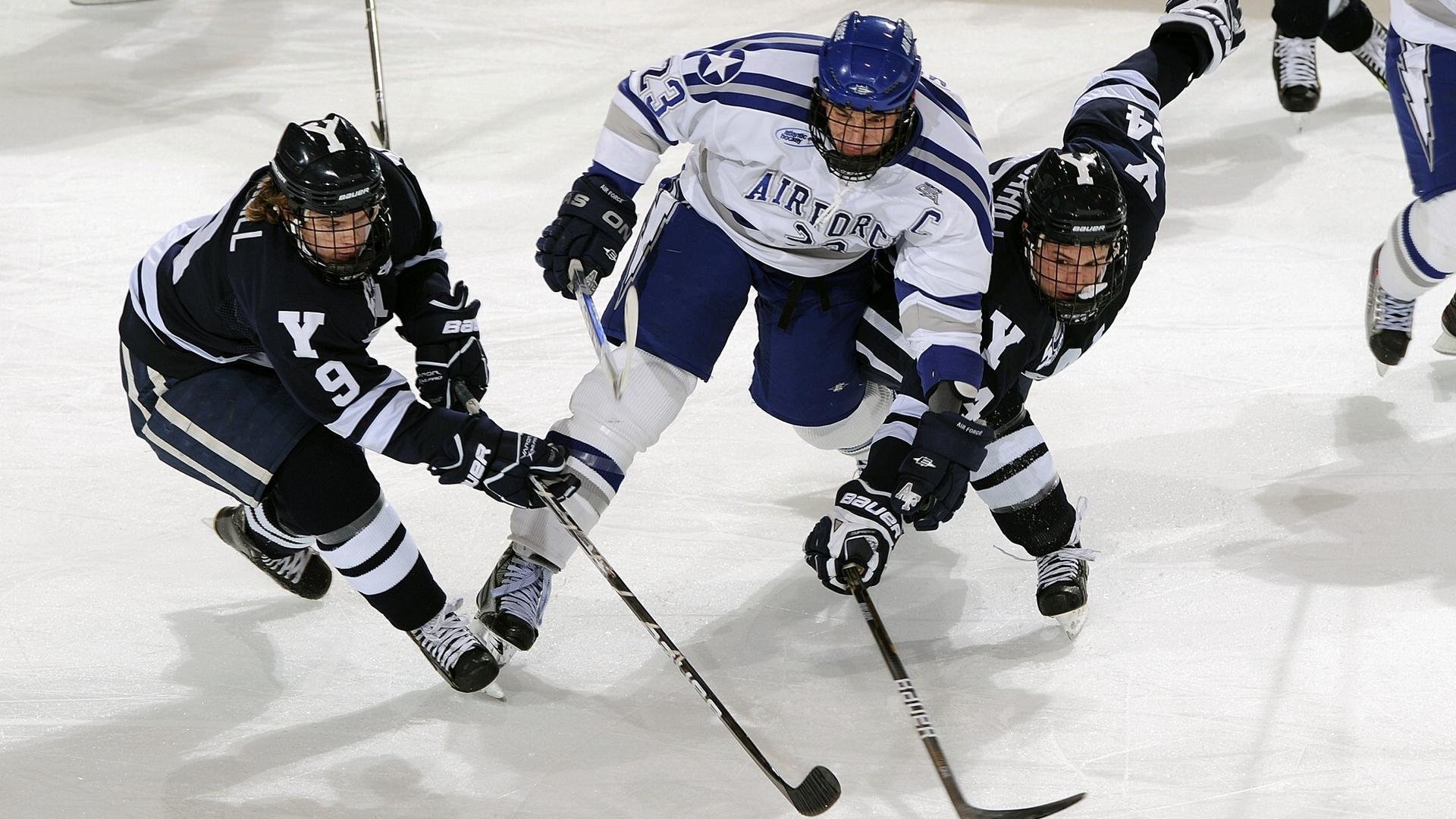 德甲密集赛程下球员体能管理与恢复策略探索,德甲要踢多少轮